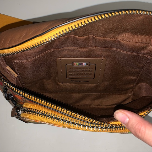Coach Pride Track Belt Bag In Rainbow Signature Canvas! Like new ! - Picture 5 of 12